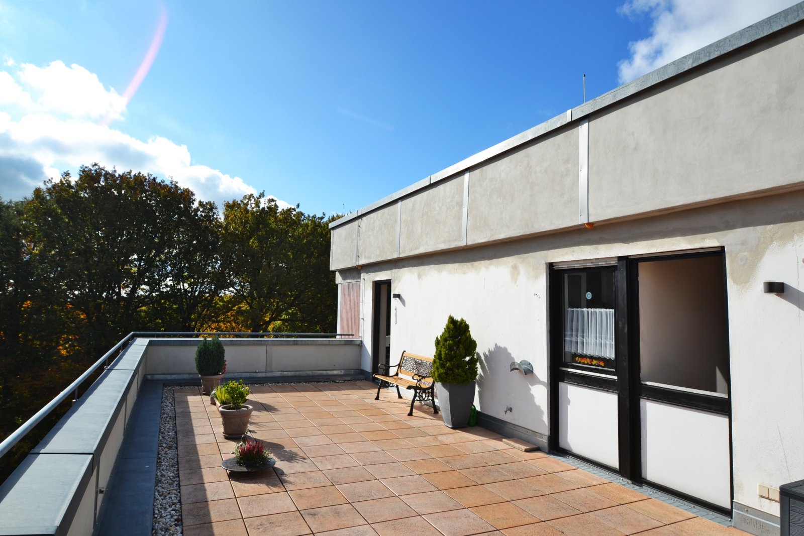 Penthouse-Wohnung in schöner, ruhiger Waldrandlage