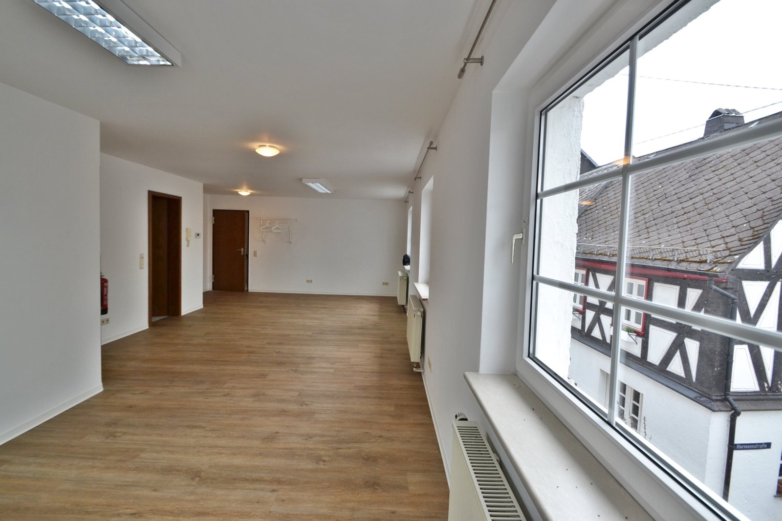 Anlageobjekt mit Potenzial: Wohn- und Geschäftshaus im Zentrum von Dierdorf / A3 Köln-Frankfurt