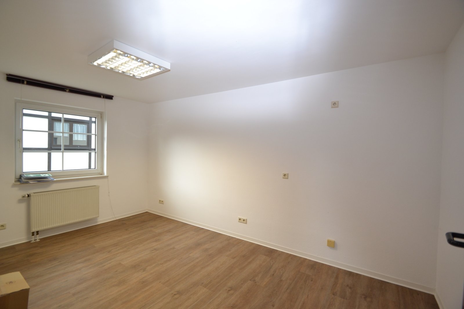 Büro - Praxis Sorglos-Immobilie: Geschäftshaus im Zentrum von Dierdorf / A3 Köln-Frankfurt