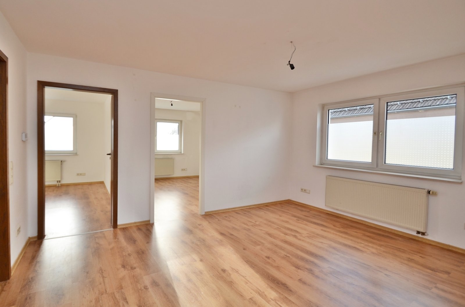 Büro - Praxis Sorglos-Immobilie: Geschäftshaus im Zentrum von Dierdorf / A3 Köln-Frankfurt