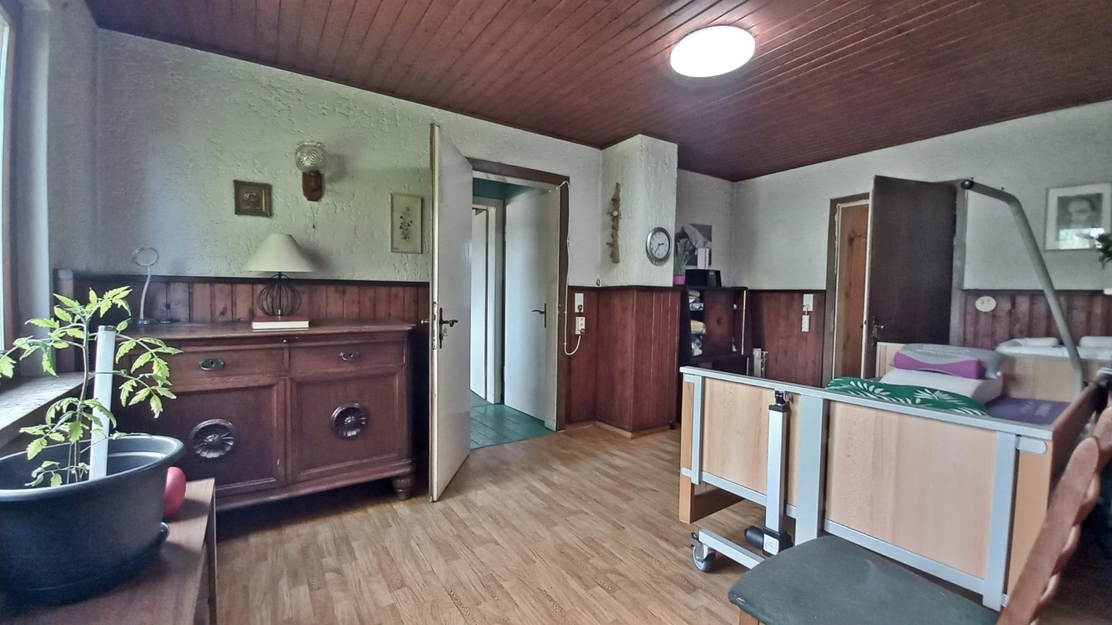 Handwerker aufgepasst: Sanierungsbedürftiges Ein- bis Zweifamilienhaus