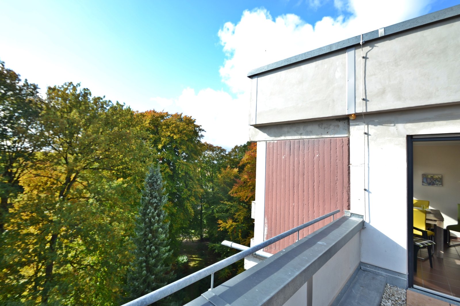 Anlageobjekt: Penthouse-Wohnung Nähe Neuwied am Rhein, teilsaniert