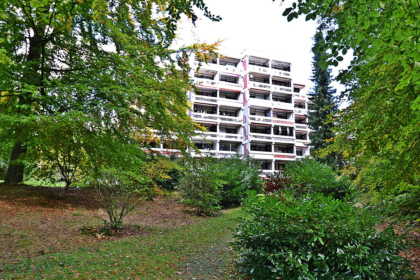 Anlageobjekt: Penthouse-Wohnung Nähe Neuwied am Rhein, teilsaniert