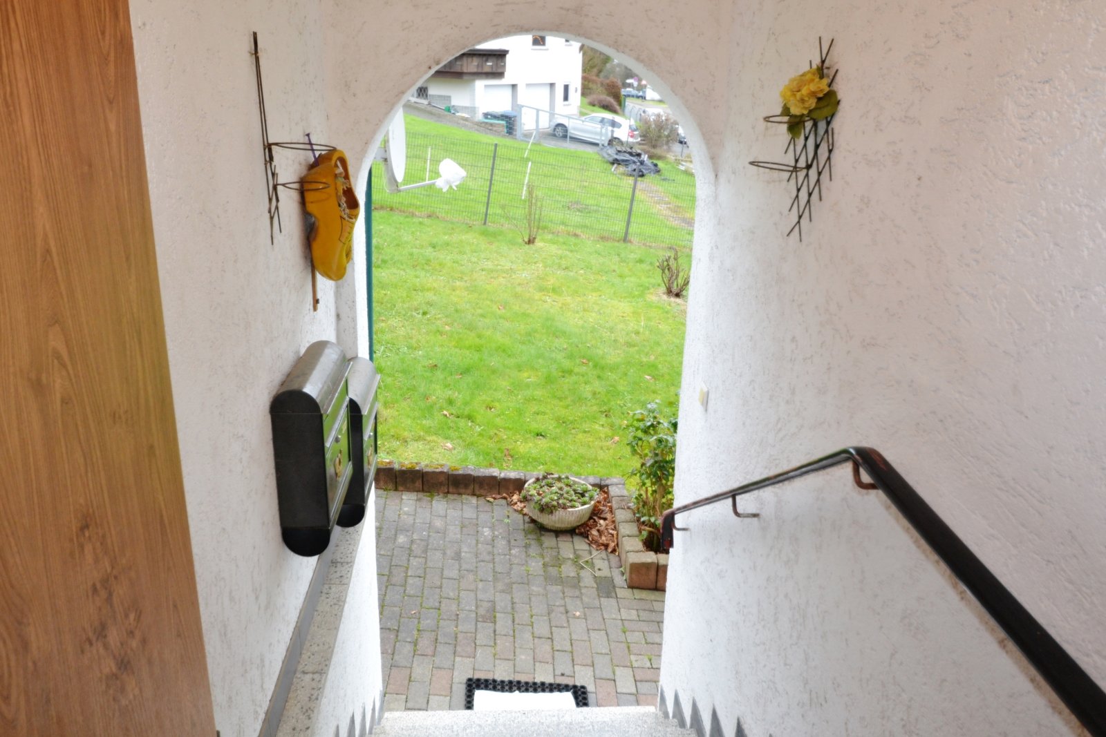 Hauseingang zu EG und OG/DG