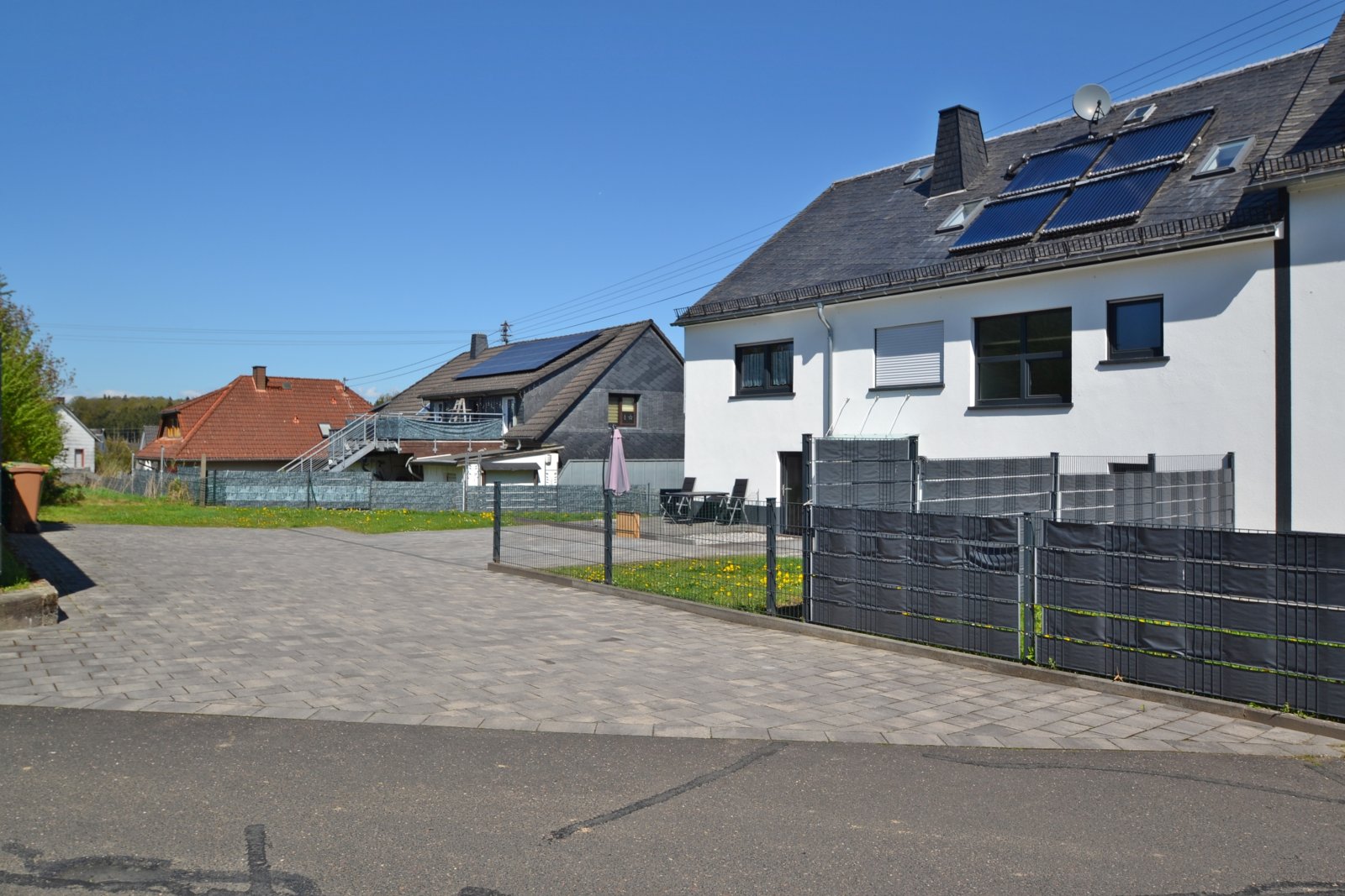 Zufahrt zur 2. Doppelhaushälfte