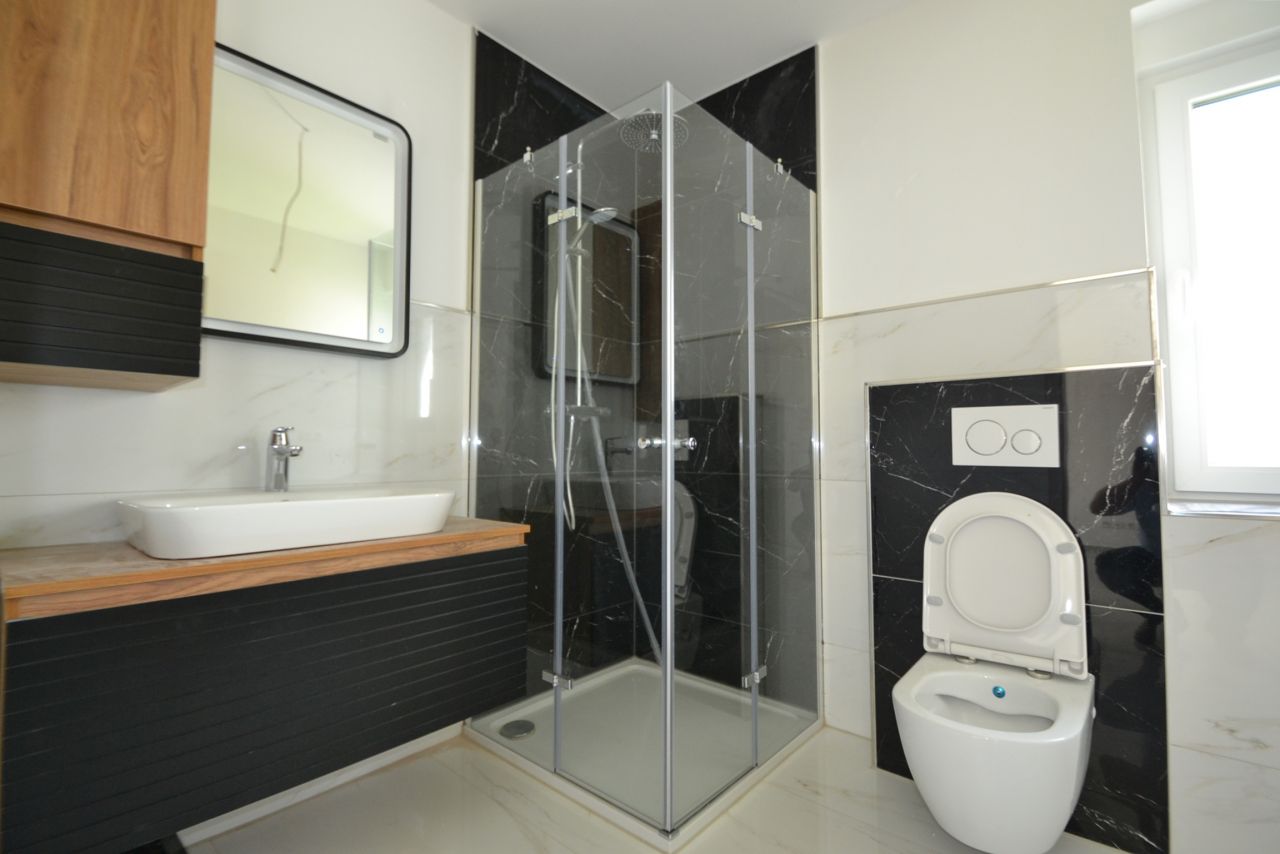 Bad/WC (W1)