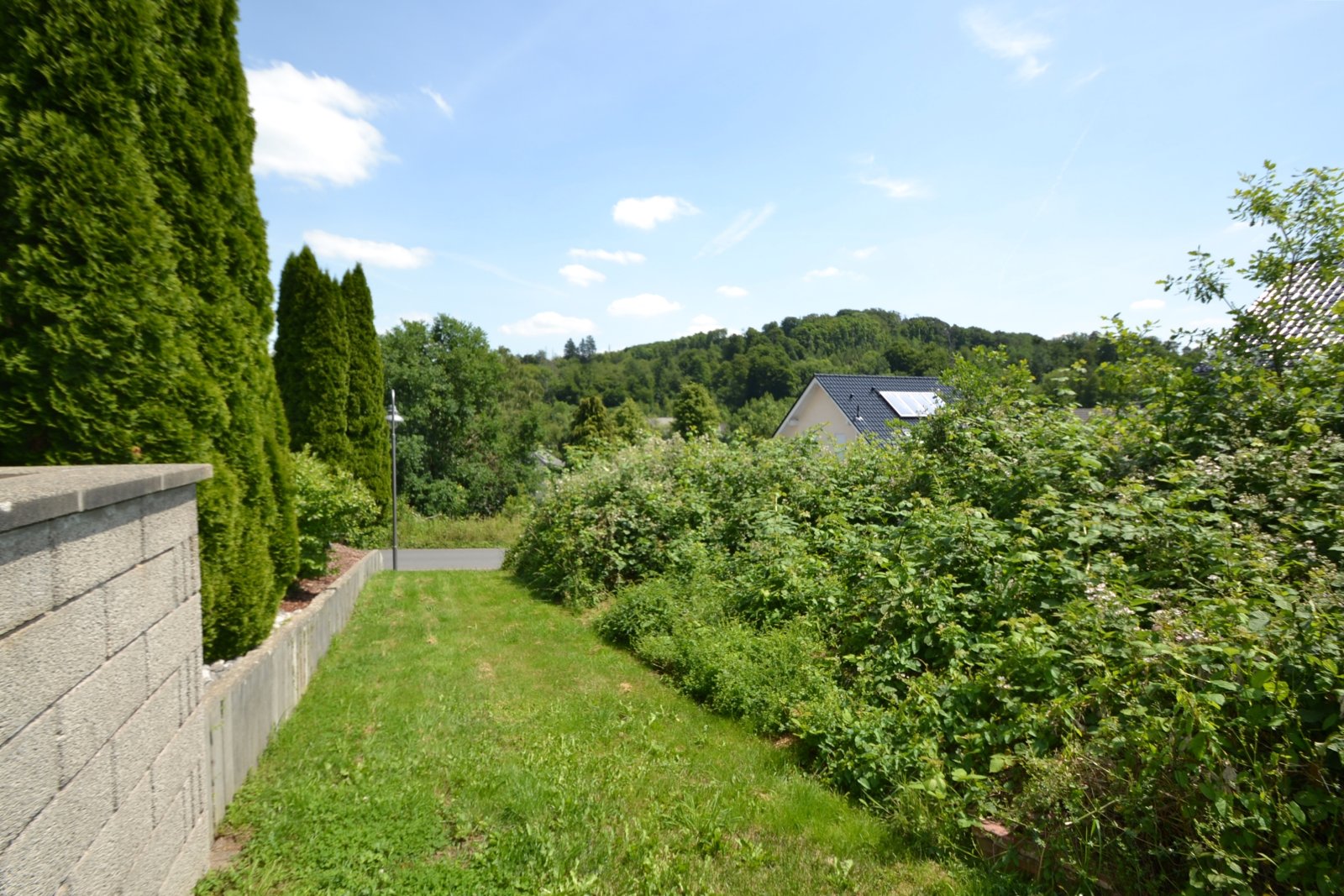 Ruhige Aussichtslage ohne Durchgangsverkehr Ruhige Aussichtslage ohne Durchgangsverkehr