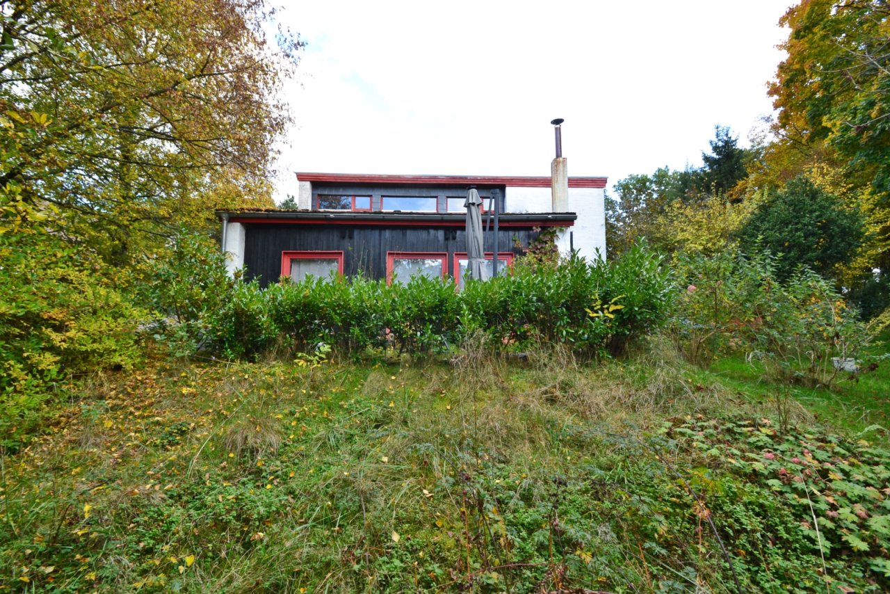 Weitere Fotos und Lagepläne auf Anfrage Weitere Fotos und Lagepläne auf Anfrage