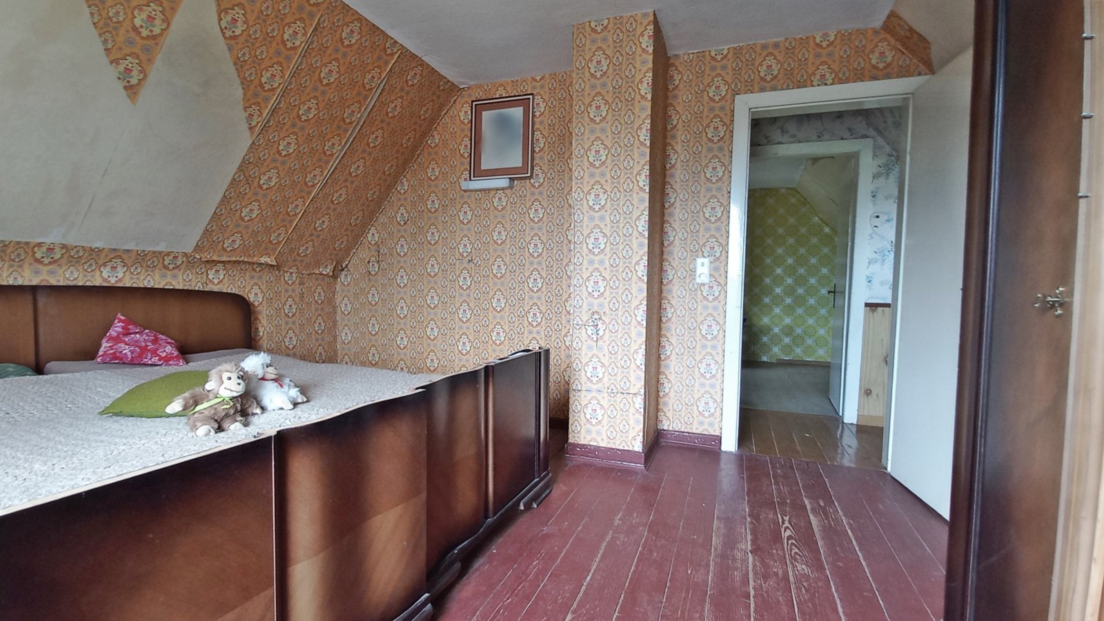 DG rechts, Schlafzimmer